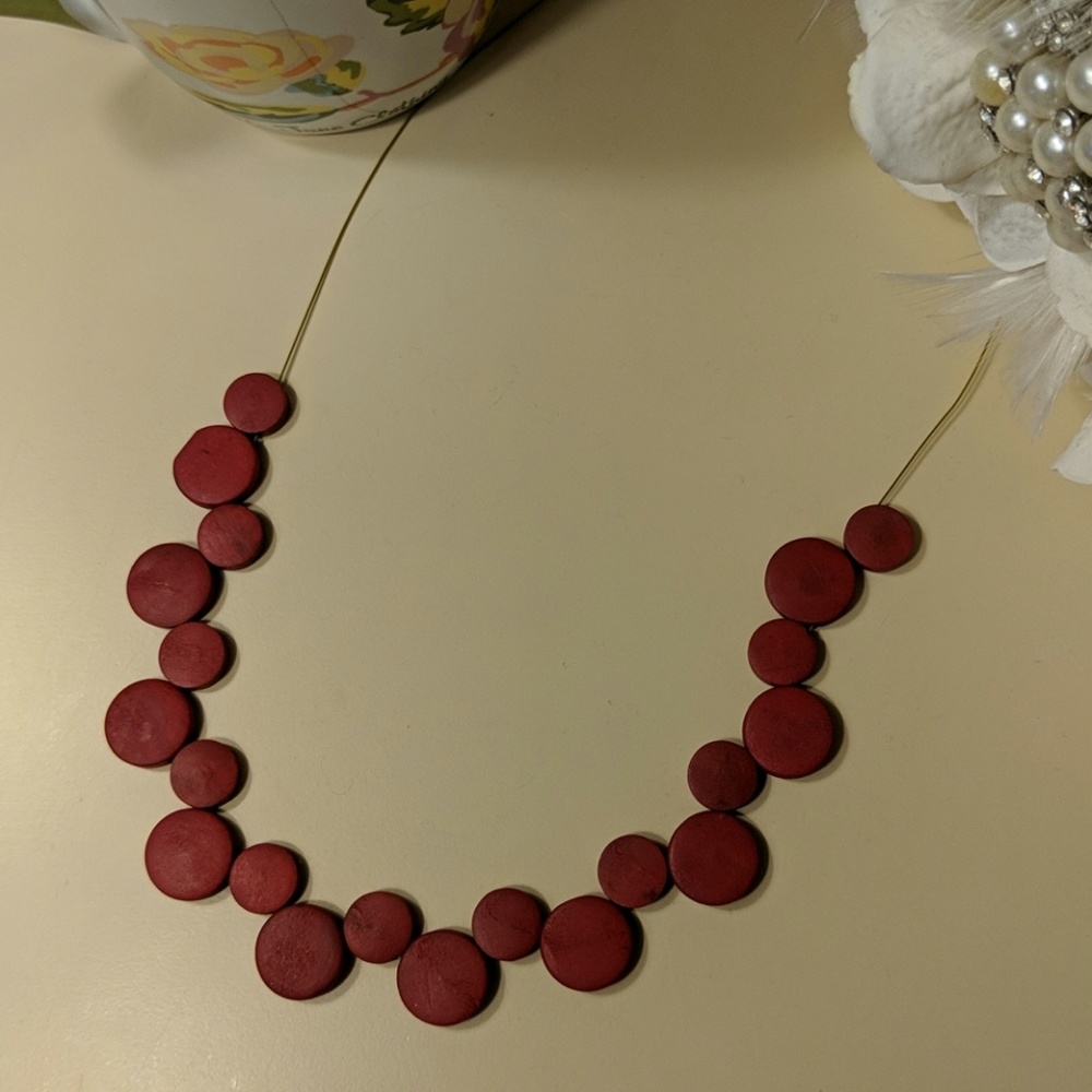 📿Red Wooden Beaded Necklace